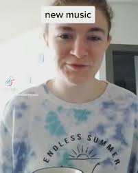 pitchy cause it's early still... here's a snippet of a new one, ., ., ., .,  ., #OriginalMusic #Nashville #CountryMusic #CMACountryChristmas  #MerryChristmas #Coffee #JamSession