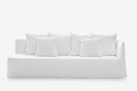 Solid oak wood frame in a pecan finish. Ghost 22 L R Gervasoni