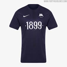 Torquay united unveiled the new home kit made by vandanel for the 2009/10 season. Torquay United 2020 21 Third Kit