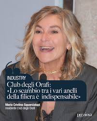 editorial Tell Me a Story @cosmo_petrone (www.cosmopetrone.it) Collezione  Impero. Chocker in lega di bronzo placcato oro 18 kt, smalti policromi e  perle naturali. *** #editorial Tell Me a Story Cosmo Petrone  (www.cosmopetrone.it)