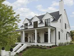 Black And White House Exterior Paint Interior Design Ideas White Exterior Houses Modern Farmhouse Exterior House Exterior