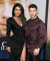 Eating delicious and healthy snacks will keep your stress level low. Priyanka Chopra S Dress At The Chasing Happiness Premiere Popsugar Fashion