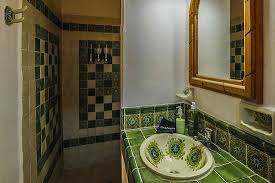 ¿quieres un nuevo estilo para tu hogar? Room 4 La Terraza S Ensuite Bathroom With Classic Mexican Tiles Picture Of Casa Del Sol Inn Ajijic Tripadvisor