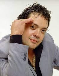 Nicolás hoy tiene 24 años y desde que se despidió de su padre en hoy, 13 de agosto, leo mattioli cumpliría 45 años y, a seis años de su muerte, la familia del músico. Qruquvaaudqdum