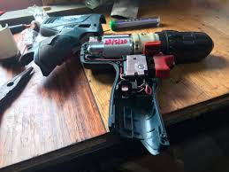 Cordless drill/driver bekerja dengan memutar mata bor memakai kecepatan tertentu. Repair Cordless Drill Services Electronics Gadget Repairs On Carousell