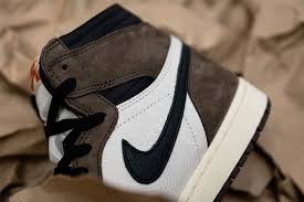 Air jordan 1 retro high travis scott 10 us. Travis Scott X Nike Air Jordan 1 Retro High Og Sneakers Magazine