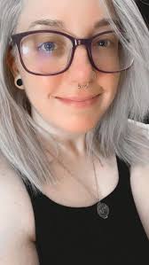 Homesteading woman seeking meaningful connection