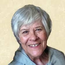 Hattie Ewing's Instagram, Twitter & Facebook