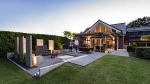 Zwei varianten, mit günstigen mörtelwannen selber einen. Das Glashaus Als Neuer Mittelpunkt Der Familie Solarlux