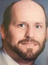 Loren Hill's Instagram, Twitter & Facebook