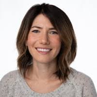 Elizabeth Charette's Instagram, Twitter & Facebook