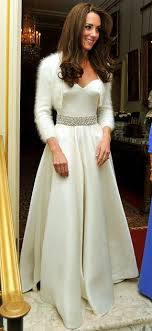 Pic See Kate Middleton S Gorgeous Second Dress Kate Middleton Wedding Kate Middleton Wedding Dress Second Wedding Dresses