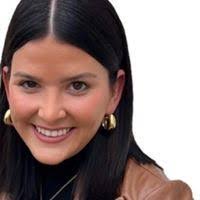 Angela Philpott's Instagram, Twitter & Facebook