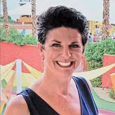 Carol Bellinger's Instagram, Twitter & Facebook