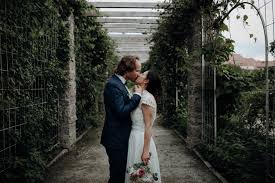Hochzeit im botanischen garten münchen von nadine apfel fotografie. Carolin Julian Elegante Hochzeit Im Botanischen Garten The Same Sky Com