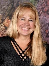 Anna Munn's Instagram, Twitter & Facebook