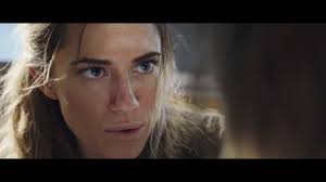 Allison williams, keith david, alexander dreymon and others. Horizon Line 2020 Reviews Of Survival Thriller With Final Trailer Moviesandmania Com