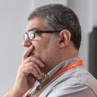 Carlos Gines's Instagram, Twitter & Facebook