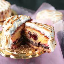 La ricetta napoletana la quale, a differenza delle altre, prevede tra gli ingredienti la meringa. Zuppa Inglese Napoletana Cucinare Chiacchierando