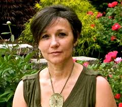 Adriana Moise's Instagram, Twitter & Facebook