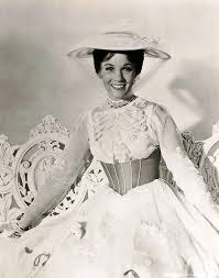 Julie Andrews Did Not Know She Played Mary Poppins With Images Julie Andrews Mary Poppins Mary Poppins Julie Andrews