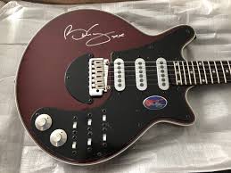 The red special is sometimes referred to as the fireplace or the old lady by may and by others. Brian May Signed Guitar Queen Red Special Custom Made Guitar