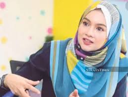Kalau anda sukakan tudung bawal dan juga sukakan rekaan ringkas dan cantik keluaran aidijuma, maka anda boleh membeli dan mendapatkan tudung bawal aidijuma yang terkini dan terbaru dengan harga murah sahaja. Adijuma