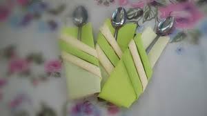 Ce sont les premières impressions qui comptent! Tuto Pliage Serviette En Deux Couleurs Youtube