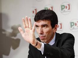 Nato a calcinate, in provincia di bergamo, il 9 settembre 1978 sotto il segno della vergine, sin da piccolo si avvicina al mondo un settore che gli permette quasi un anno dopo di ricoprire il suo primo incarico di ministro. Pd Il Reggente Martina Non Arretra Eleggere Il Segretario In Assemblea Corriere It