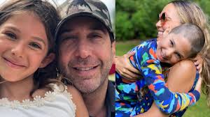 David lawrence schwimmer (born november 2, 1966) is an american actor, comedian, director and producer. David Schwimmer S Daughter Cleo Shaves Off Her Head Dons A Bold Look