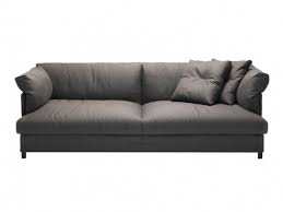 Plaša stūra dīvānu izvēle uz vietas, ko iespējams apskatīt rīgā, brīvības gatvē 401. Chemise Xl Sofa By Living Divani