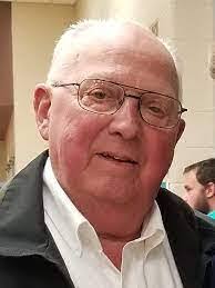 Lee Sterner's Instagram, Twitter & Facebook