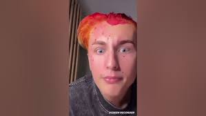 Po wypłacie zabiorę mamę do fryzjera. Łukasz Magical live z 24.03.2025