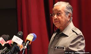 Born on 20 december 1925 in alor setar, kedah, the young mahathir joined the united malays national organisation (umno) at its foundation in 1946. Malaysiakini Mahathir Praises Very Young Youth Minister