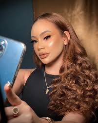 BUT FIRST, LET ME TAKE A SELFIE🤳 #ᴇᴅᴡɪɴᴍᴀᴋᴇᴜᴘsᴛᴜᴅɪᴏ Hair @hairbyysijim