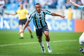 Ex-meia do Grêmio é convocado para a Copa do Mundo