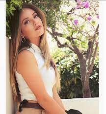 Ana mena canta musica leggerissima su instagram (cover)#anamena #musicaleggerissima #sanremo #cover #canzoniestive #songs Facebook