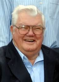 Taylor Darr's Instagram, Twitter & Facebook