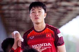 Tòa lâu đài nguy nga tráng lệ gây sốt trên đỉnh núi tam đảo là công trình của công ty lạc hồng do đại gia lê xuân trường làm chủ tịch hđqt. Cong PhÆ°á»£ng Xuan TrÆ°á»ng Ai Sáº½ VÆ°á»£t Len Chinh Minh NÄƒm 2020