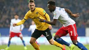 Scholze muss daher neben dem verweis zudem eine. Hsv Gegen Dresden Duell Der Elb Stadte Wird Zum Kassenschlager German Site