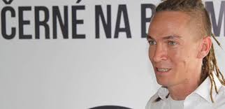 Na podzim 2017 byl zvolen poslancem za středočeský kraj. Hovado Ivanku Ivanku Dalsi Zajimavosti O Lidrovi Piratu Bartosovi Parlamentnilisty Cz Politika Ze Vsech Stran