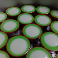 Kuih tradisional tetap menjadi hidangan popular untuk sajian minum petang atau pagi. Facebook