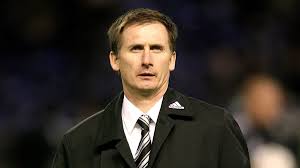 Glenn victor roeder born 13 december 1955 in woodford essex is an english football manager and former player currently working in an advisory role at shef. Jx5fuizfqp Nzm