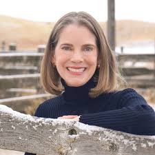 Thea Cooper: books, biography, latest update