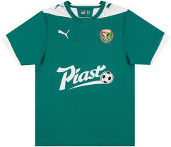 Football(soccer) logo wks slask wroclaw with kit. 2009 10 Slask Wroclaw Home Shirt Excellent S Classic Retro Vintage Football Shirts