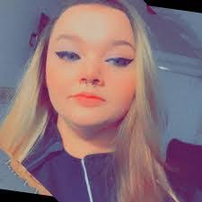 Zoua Vue's Instagram, Twitter & Facebook