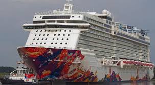 Genting's world dream cruise to nowhere, singapore during coronavirus times. World Dream Itinerary Current Position Ship Review Cruisemapper