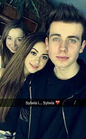 Para poinformowała o tym w specjalnym oświadczeniu na facebooku. Sylwia Przybysz Sylwia Lipka I Jeremy Sikorski Sylwia I Sylwia Stars Young Lipa