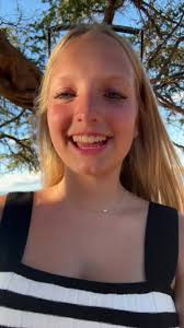 who wanna move with me? #fypage #foryoupage #fypシ゚viral #mauihawaii #maui  #beachday #hawaii