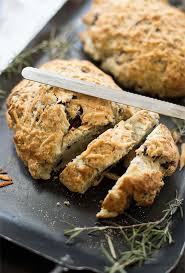 This Rosemary Olive Soda Bread Recipe Combines Fresh Rosemary And Kalamata Olives Into A Simple But Delicious So Soda Bread Delicious Breakfast Recipes Recipes